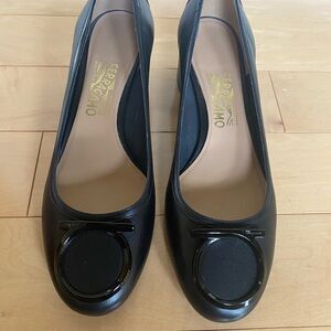 Salvatore Ferragamo Black Pumps with Signature Buckle 10 Medium